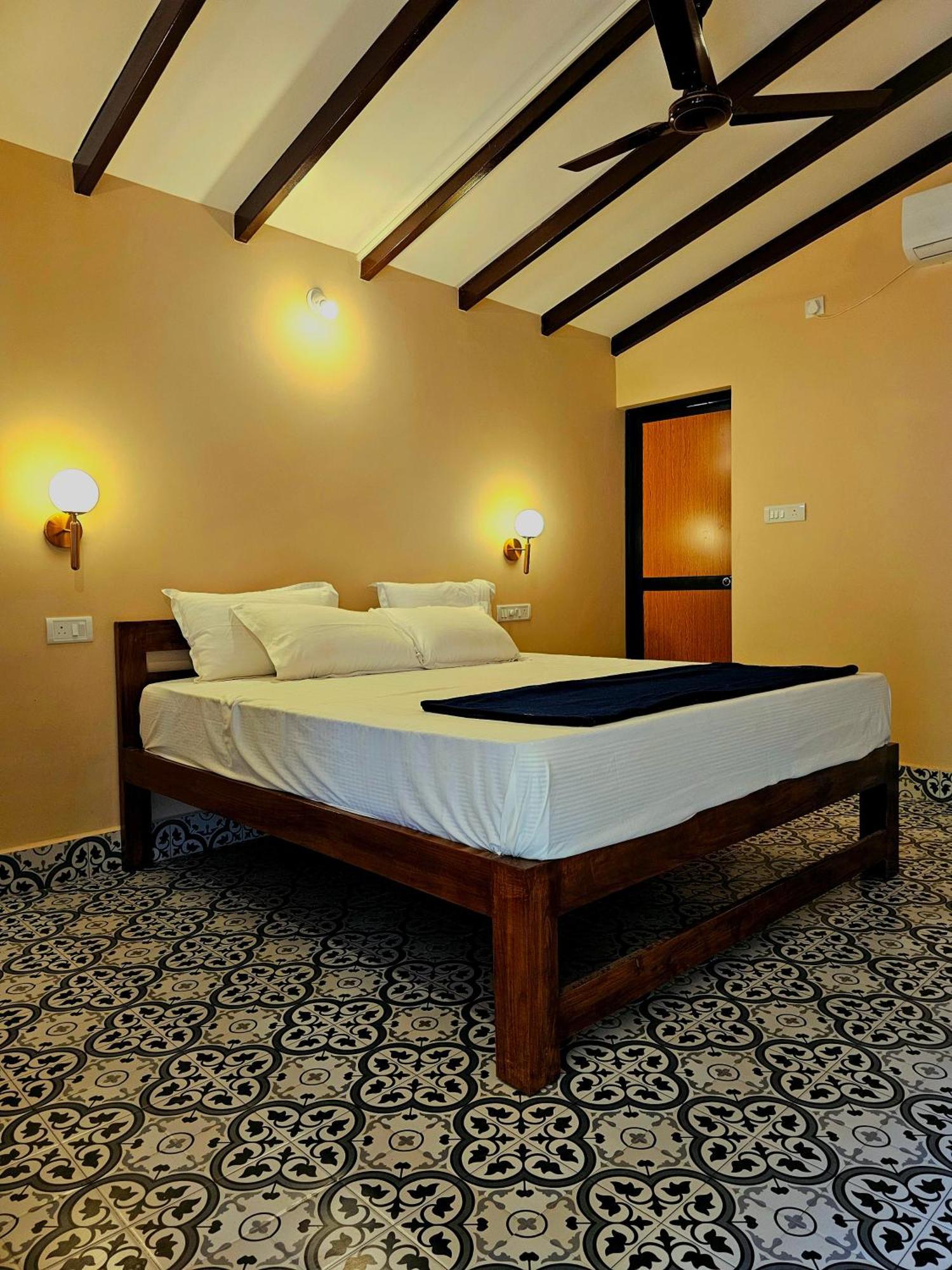 The Funky Monkey Hostel Anjuna Luaran gambar